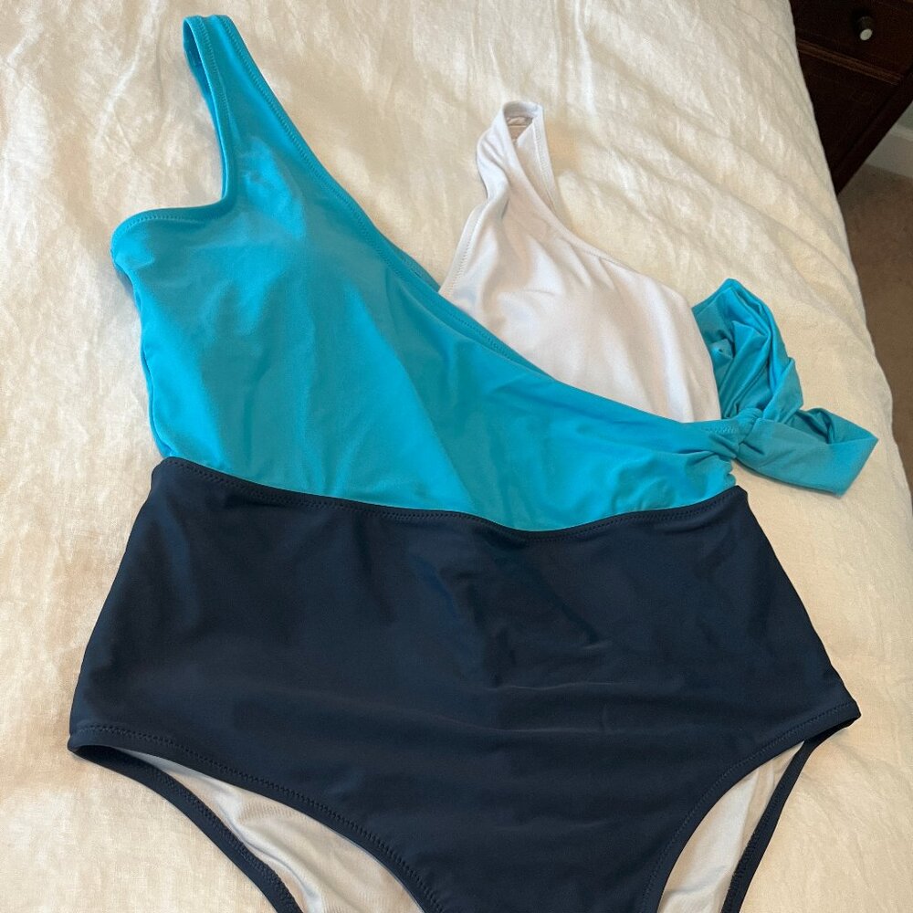 CUPSHE Women's Swimsuit Wrap, Tie Side, AQUA/navy/white, XL (NWOT)